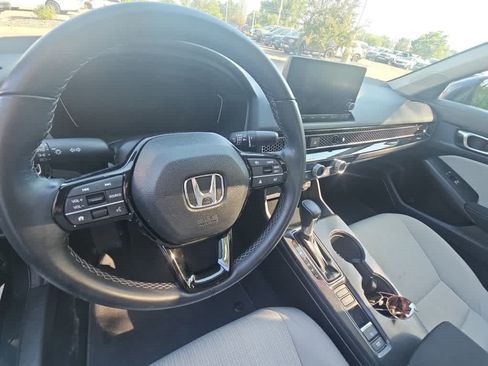 Used 2024 Honda Civic EX image 7