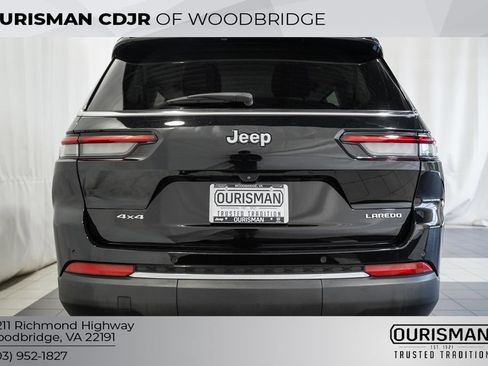 Used 2023 Jeep Grand Cherokee L Laredo w/ Luxury Tech Group I AWD/4WD image 5