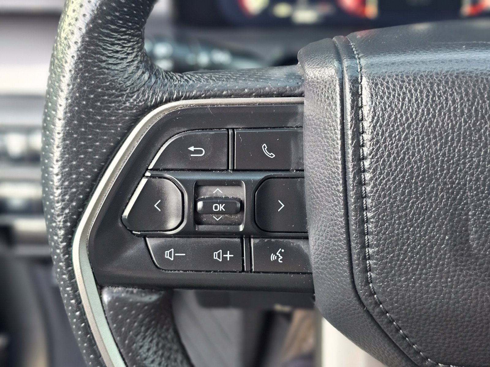 Used 2025 Toyota Tacoma TRD Off-Road AWD/4WD image 28