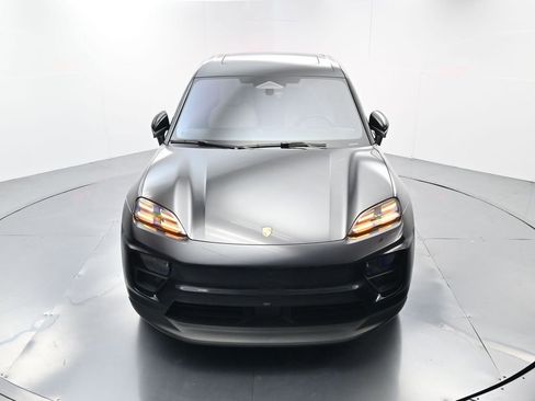 Certified 2024 Porsche Macan 4 Electric image 41