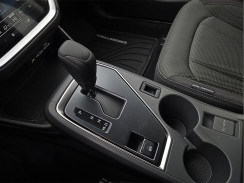 Used 2024 Subaru Crosstrek 2.0i Premium image 20