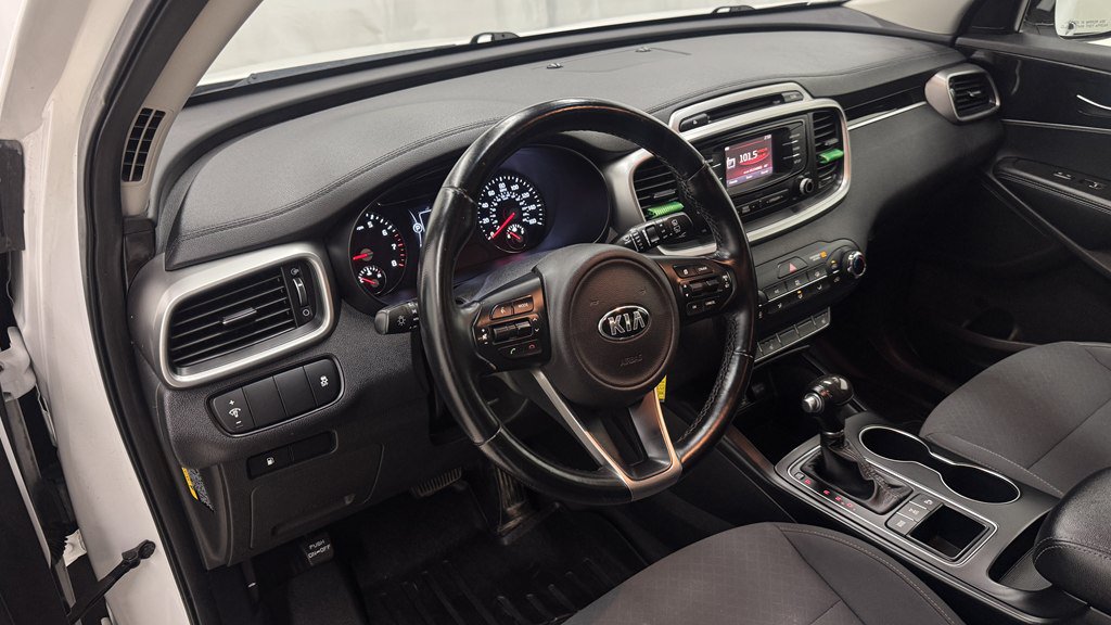 Used 2016 Kia Sorento AWD w/ LX Convenience Package image 15