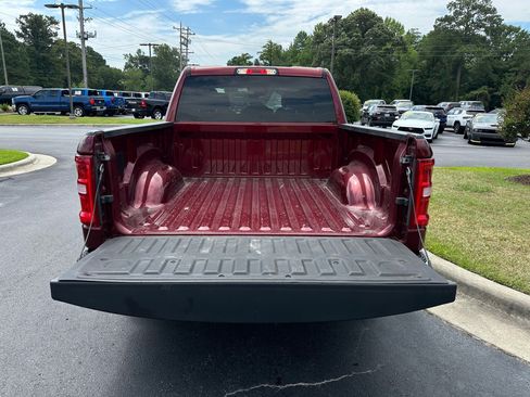 Used 2025 RAM 1500 Big Horn AWD/4WD image 18