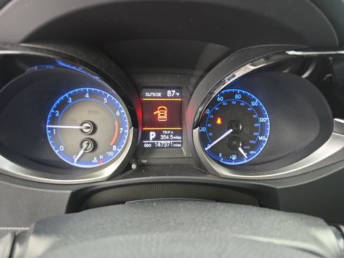 Used 2014 Toyota Corolla S FWD image 18