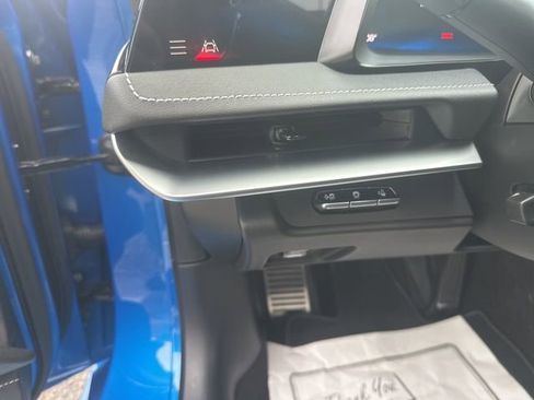 New 2026 Chevrolet Corvette Stingray Coupe w/ Battery Protection Package image 18