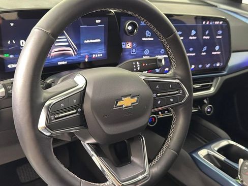 Used 2024 Chevrolet Equinox EV LT FWD image 21