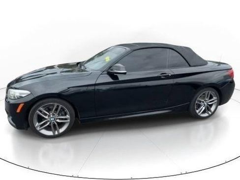 Used 2018 BMW 230i Convertible RWD image 6