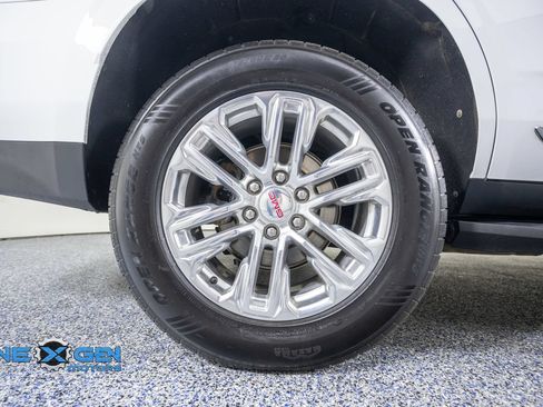 Used 2023 GMC Yukon SLT AWD/4WD image 43