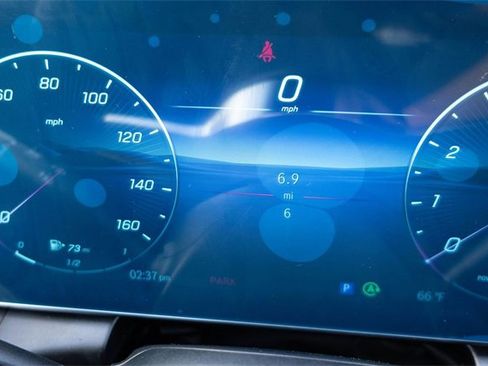 New 2026 Mercedes-Benz GLC 300 GLC 300 image 3