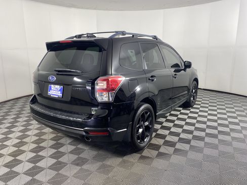 Used 2018 Subaru Forester 2.5i Premium w/ Kicker Audio Upgrade Package AWD/4WD image 8