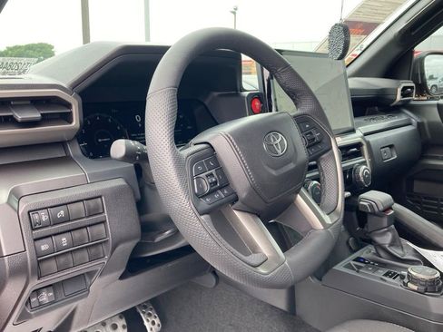 Certified 2026 Toyota Tacoma TRD Sport AWD/4WD image 9