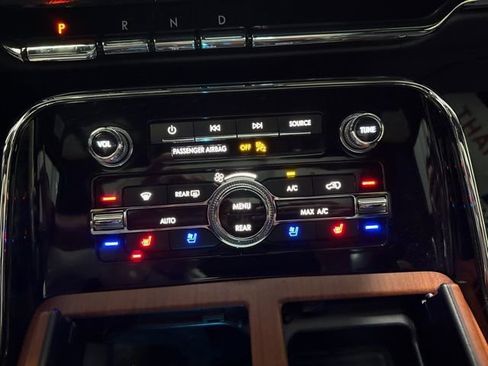 Used 2020 Lincoln Navigator Reserve w/ Equipment Group 208A Reserve image 7