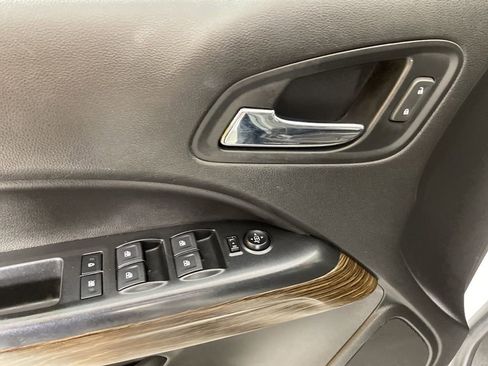 Used 2018 GMC Canyon Denali image 15