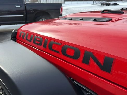 Used 2025 Jeep Wrangler Unlimited Rubicon image 12