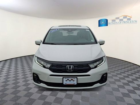 Certified 2025 Honda Odyssey EX-L image 2
