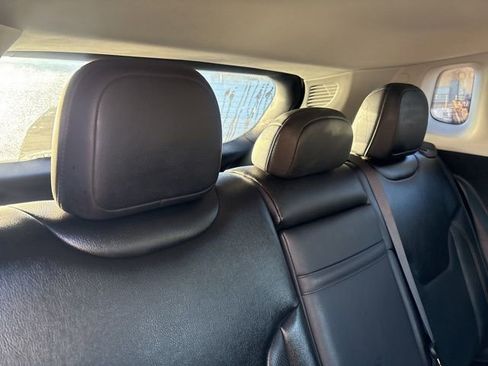 Used 2020 Jeep Compass Limited image 23