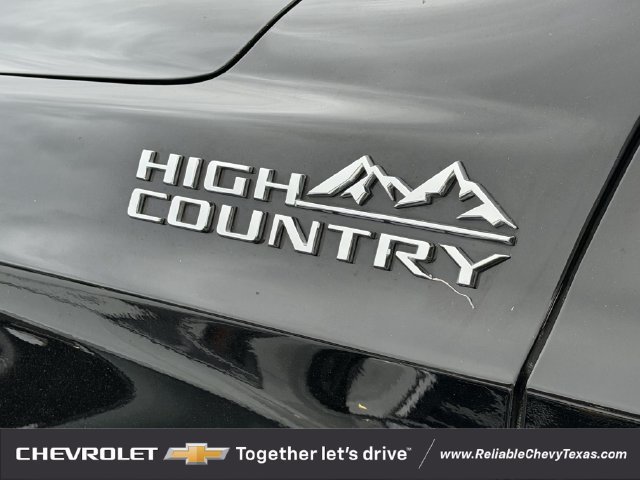Used 2021 Chevrolet Tahoe High Country w/ Premium Package AWD/4WD image 11