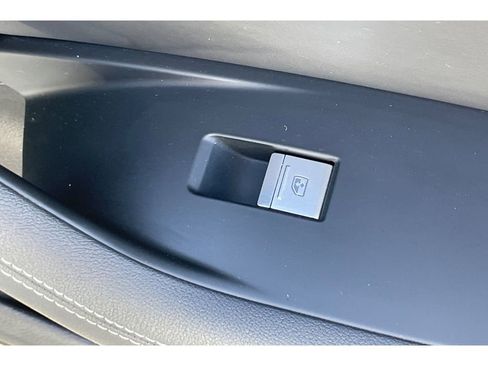 Used 2022 Audi A6 Premium Plus w/ Premium Plus Package image 20