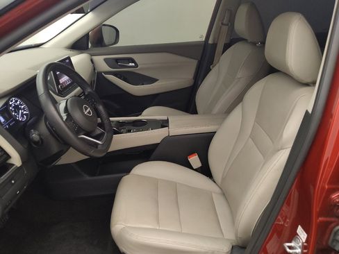 Used 2022 Nissan Rogue SL FWD image 17