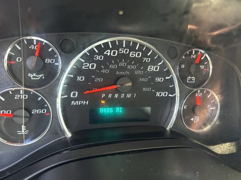 Used 2017 Chevrolet Express 2500 image 14