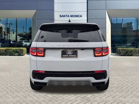 Used 2024 Land Rover Discovery Sport S image 8