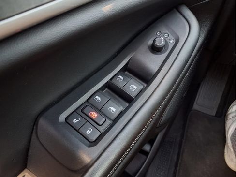 Used 2024 Jeep Grand Cherokee Limited 4xe AWD/4WD image 16