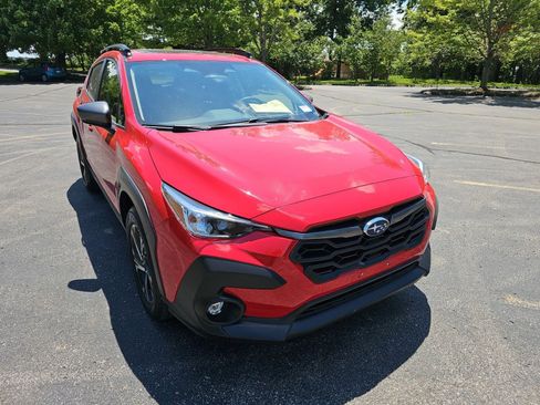 Used 2025 Subaru Crosstrek 2.5i Premium AWD/4WD image 8