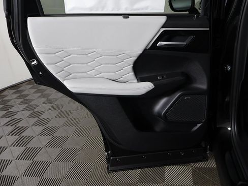Used 2025 Mitsubishi Outlander SEL AWD/4WD image 28