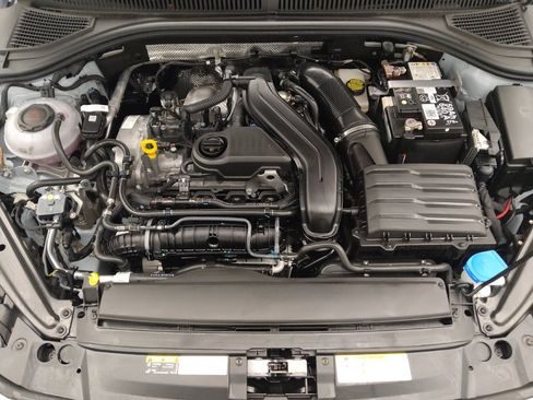 Used 2025 Volkswagen Jetta SE w/ Sunroof Package FWD image 30