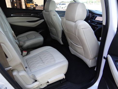 Used 2023 Buick Enclave Avenir w/ Avenir Technology Package AWD/4WD image 23