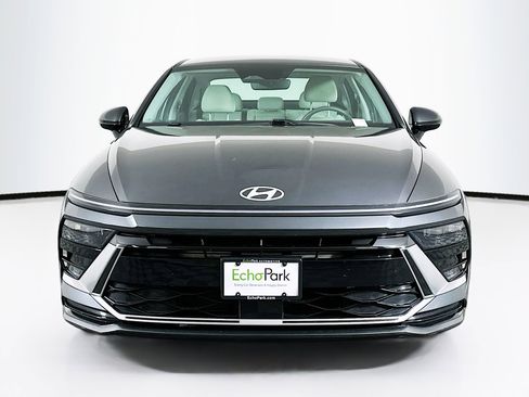 Used 2024 Hyundai Sonata SEL FWD image 2