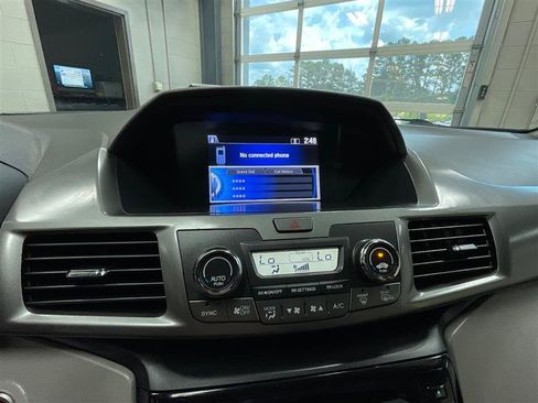 Used 2017 Honda Odyssey SE image 18