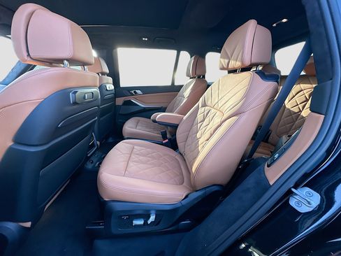 New 2027 BMW X7 xDrive40i w/ Executive Package AWD/4WD image 17