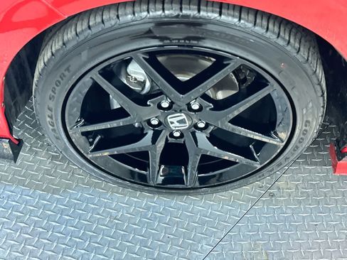 Used 2025 Honda Civic Sport image 10