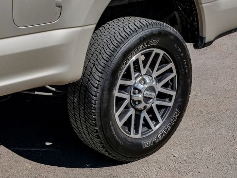 Used 2017 Ford F250 Lariat w/ Lariat Ultimate Package image 65