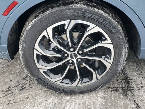 New 2026 Lincoln Nautilus Reserve image 5