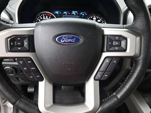 Used 2016 Ford F150 Lariat w/ Equipment Group 502A Luxury AWD/4WD image 19