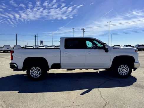 Used 2024 Chevrolet Silverado 2500 LT image 6