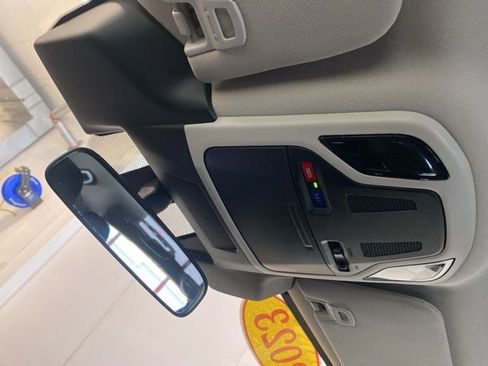 Used 2023 Subaru Outback Premium image 17