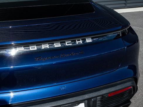 Used 2020 Porsche Taycan Turbo S image 39