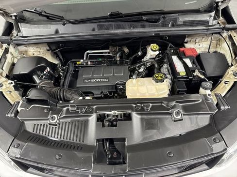 Used 2017 Chevrolet Trax LS AWD/4WD image 25