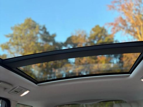 Used 2015 Land Rover Range Rover Supercharged image 23