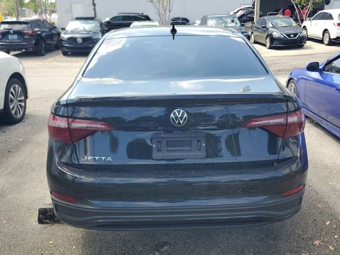 Used 2023 Volkswagen Jetta Sport image 7