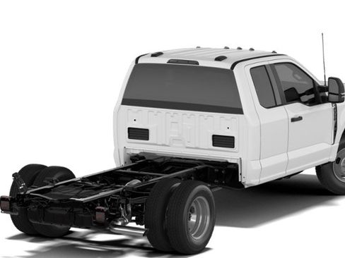 New 2027 Ford F350 XLT w/ XLT Value Package AWD/4WD image 3