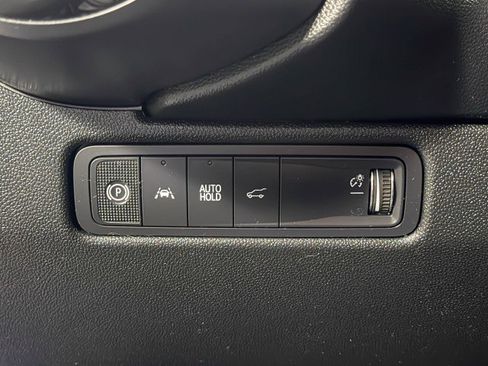 Used 2025 Chevrolet Equinox EV RS image 25