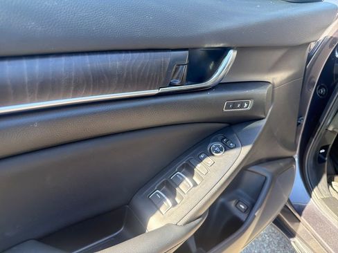 Used 2022 Honda Accord EX-L image 19