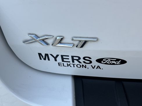 Used 2023 Ford Explorer XLT w/ Equipment Group 202A AWD/4WD image 12