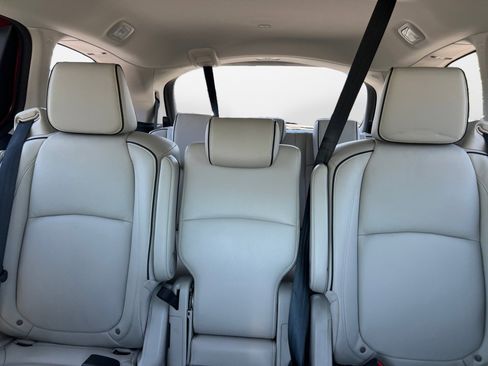 Certified 2025 Honda Odyssey Touring image 12