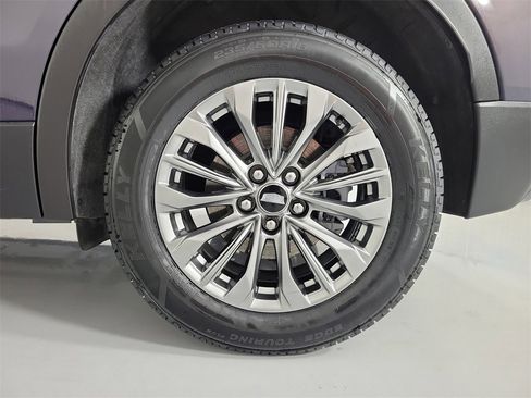 Certified 2025 Cadillac XT4 Premium Luxury image 10