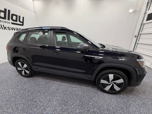 Used 2023 Volkswagen Taos S w/ Driver Assistance Package AWD/4WD image 8